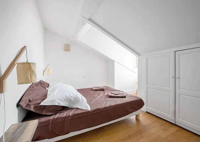 아파트 Charmand Duplex Avec Vue Sur La Cite & Les Toits